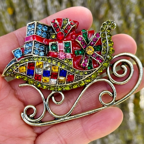Large Santa Sleigh Brooch Rhinestone Santa Sleigh Pin Christmas Brooch - Picture 8 of 10